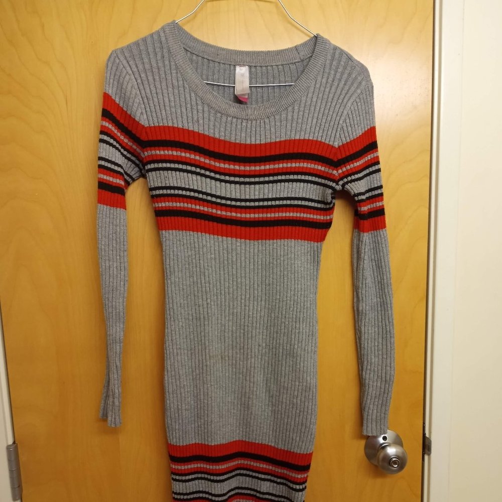 Cozy Long Sleeve Grey/Red/Black Sweater Dress
